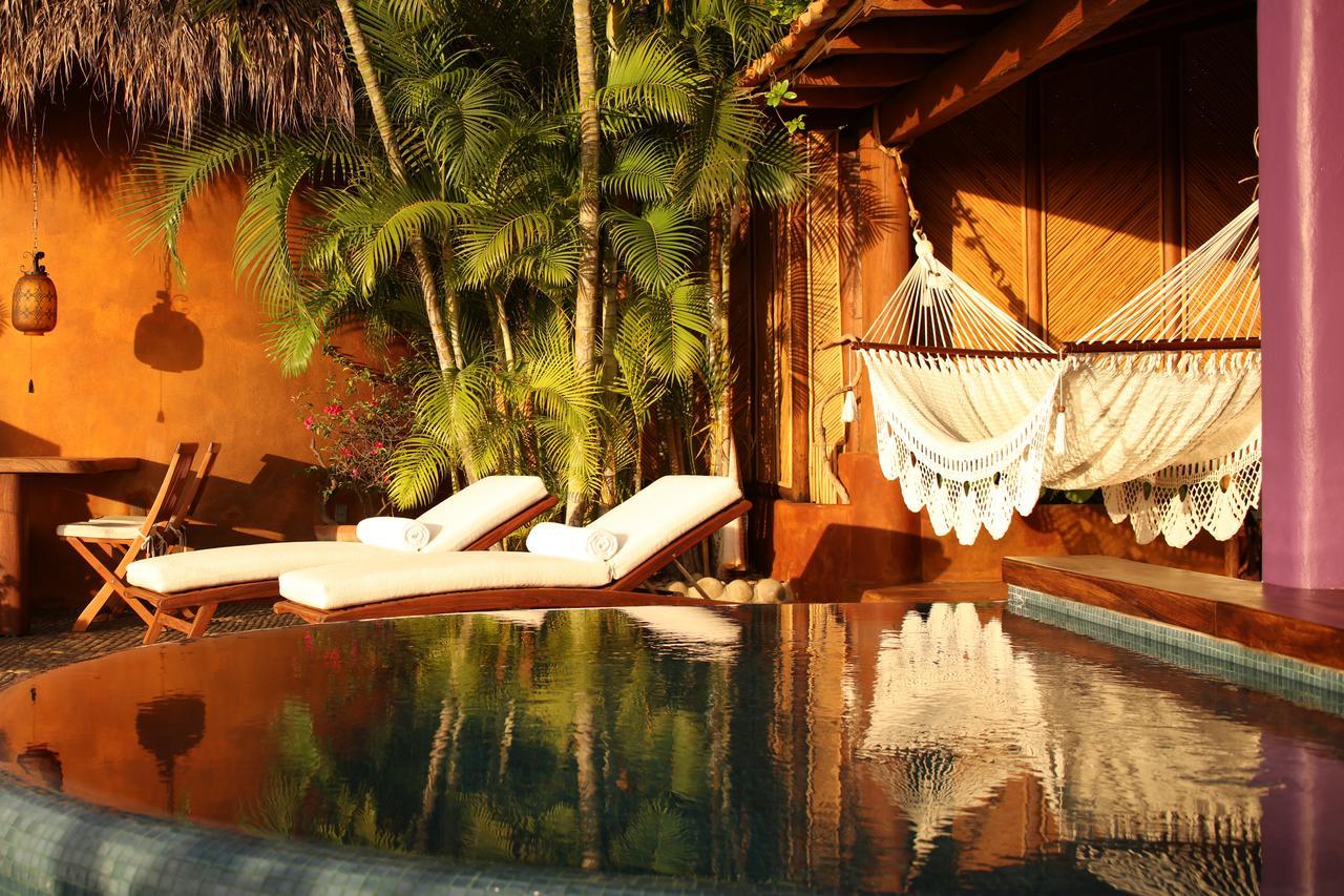 Amuleto Hotel Ixtapa  Exterior foto